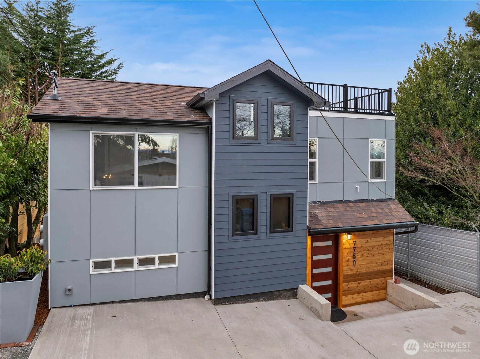 Property Photo:  7750  14th Avenue SW  WA 98106 