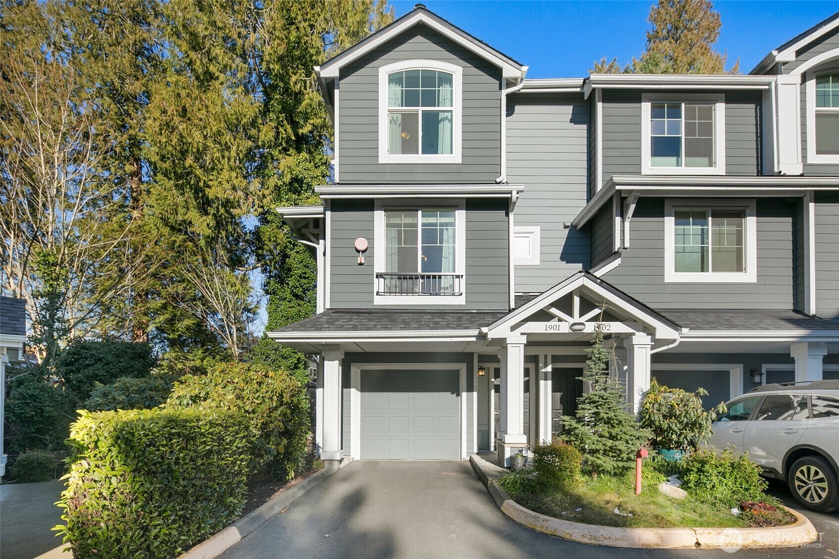 Property Photo:  16125  Juanita Woodinville Way NE 1901  WA 98011 