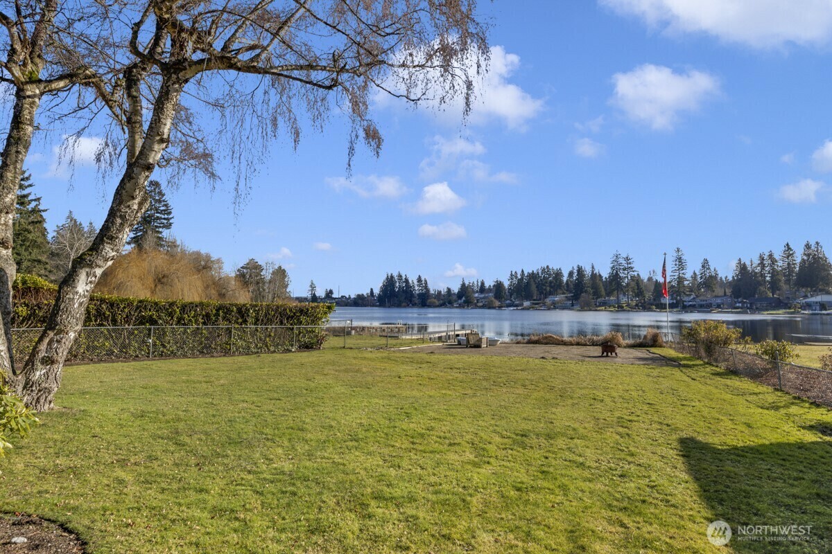 Property Photo:  4114  Serene Way  WA 98087 