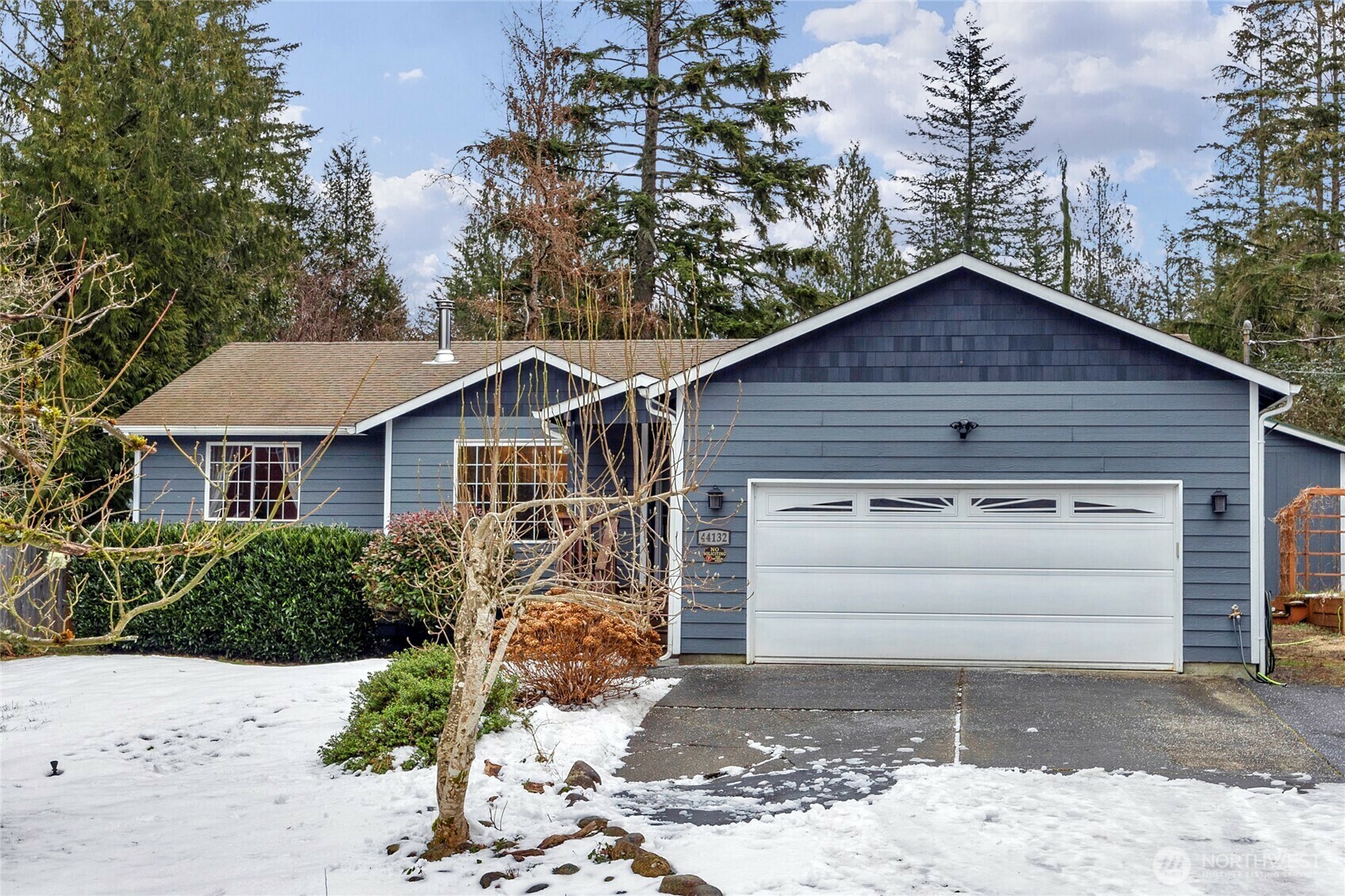 Property Photo:  44132  Fir Road  WA 98251 