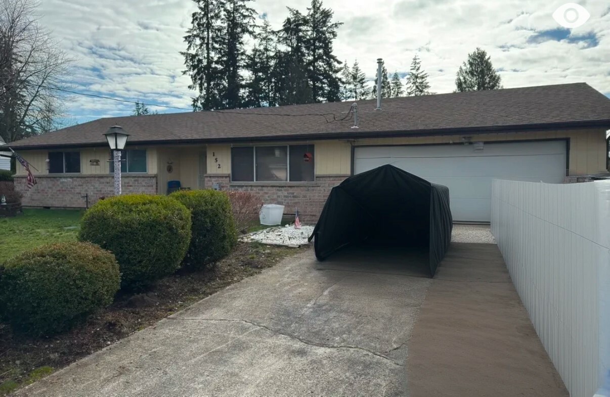 Property Photo: 152 179th Street E WA 98387