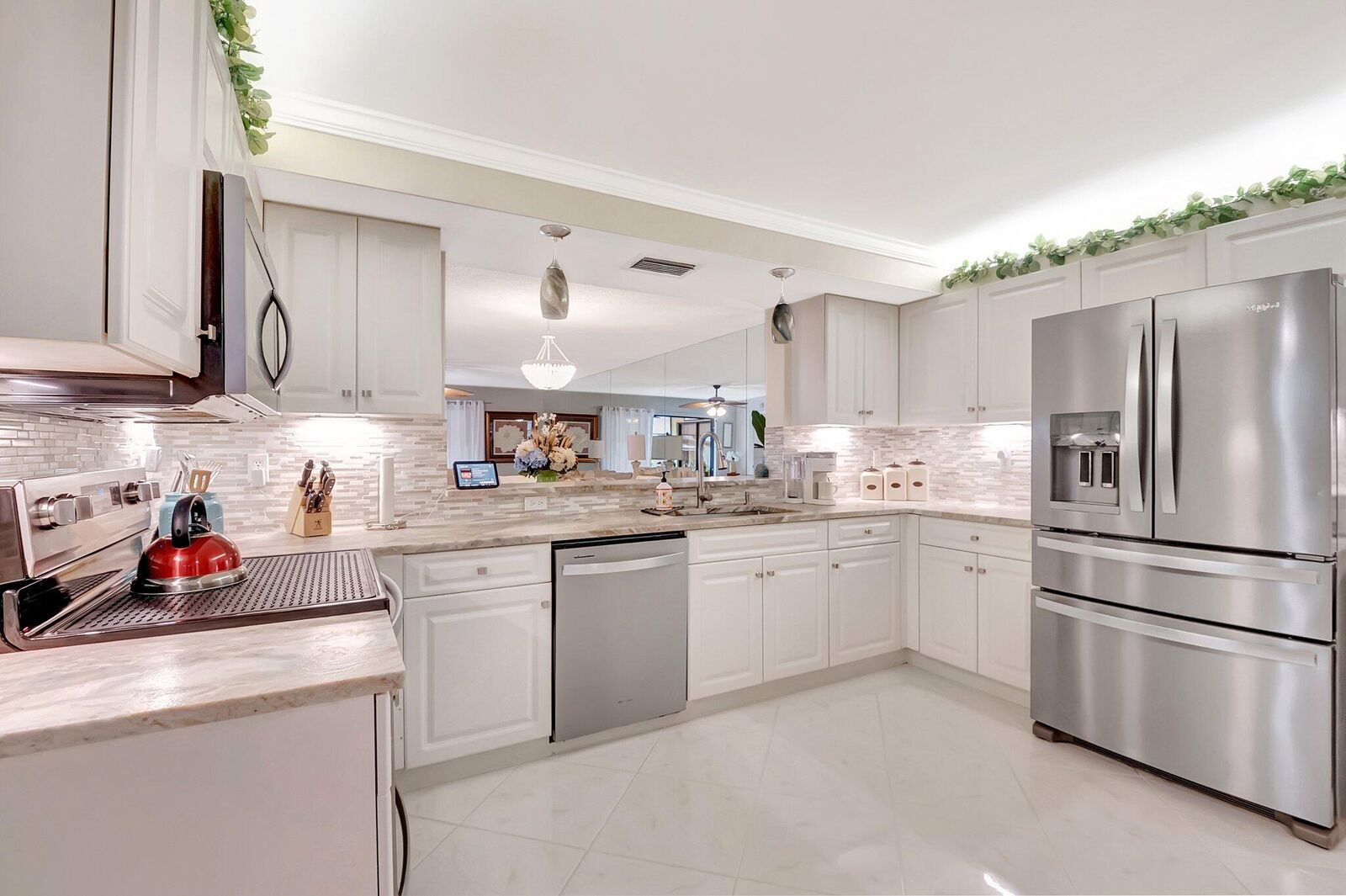 Property Photo:  9716 Sills Drive E 101  FL 33437 