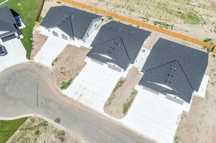 Property Photo:  5007 S Sycamore Ave  KS 67217 