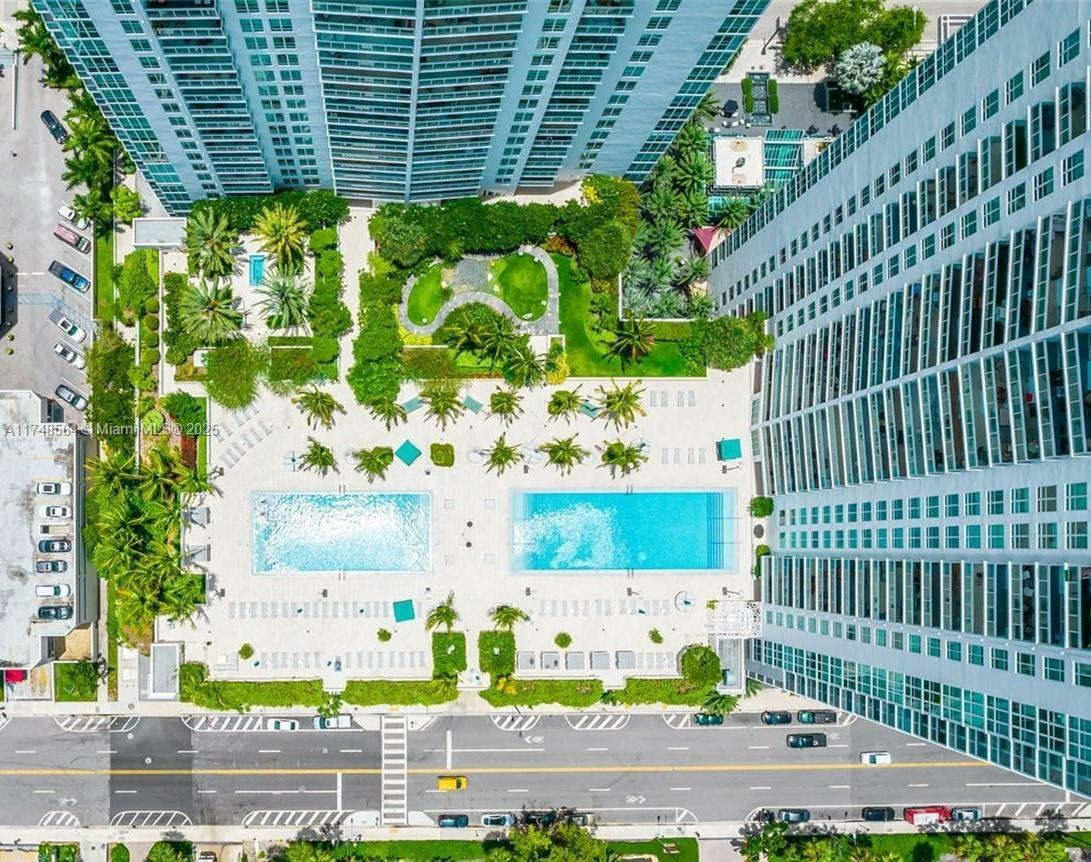 Property Photo:  950 Brickell Bay Dr 2308  FL 33131 