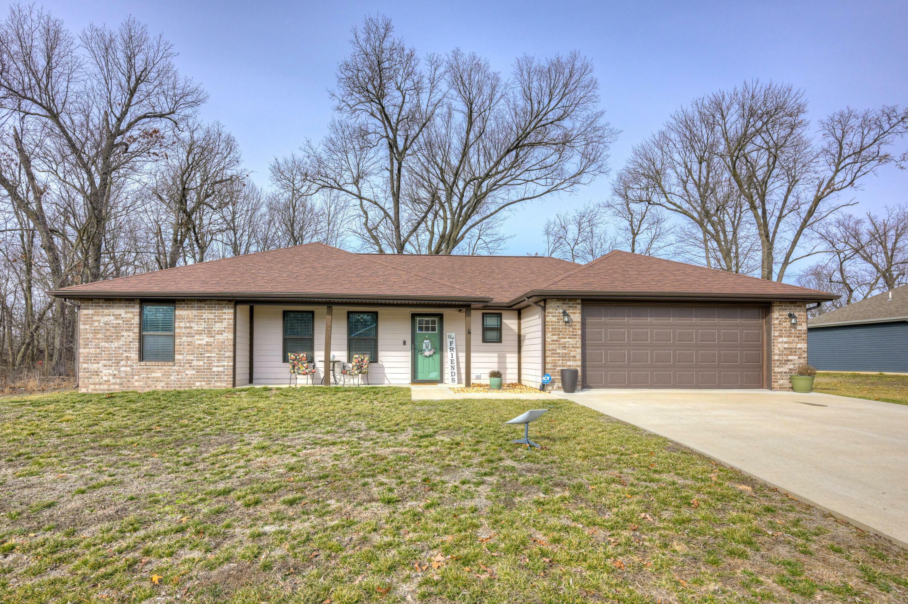 13668 Pella Lane  Neosho MO 64850 photo