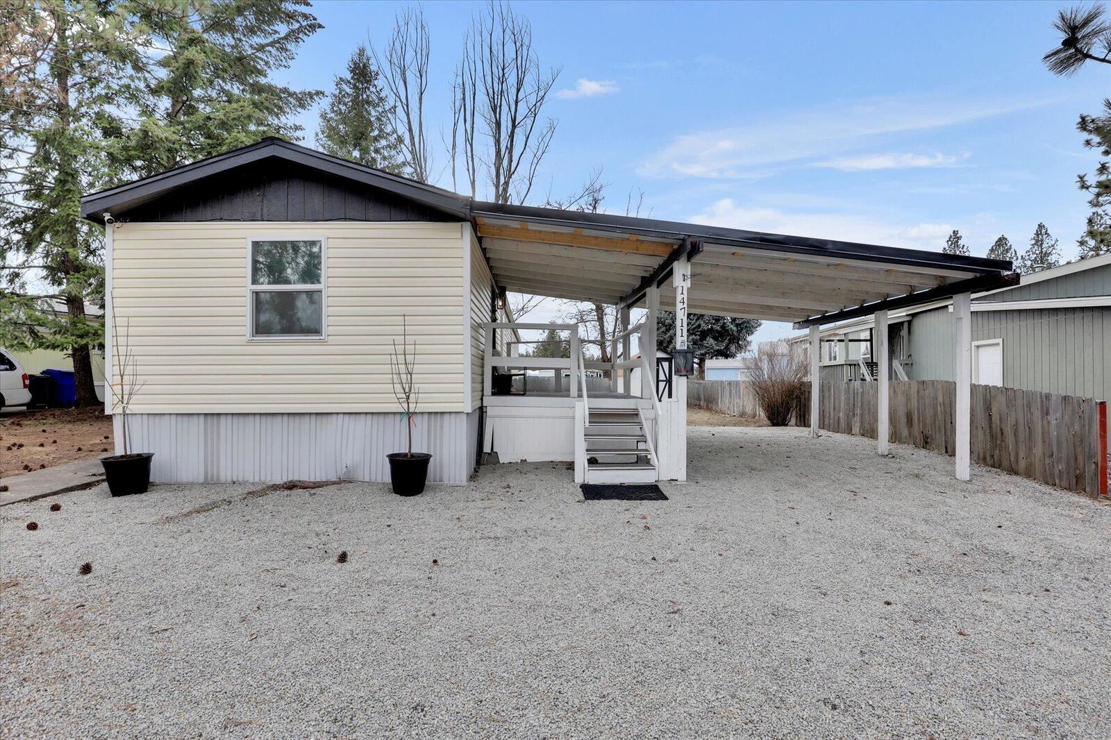 Property Photo: 14711 N Shenandoah Forest Ln WA 99021