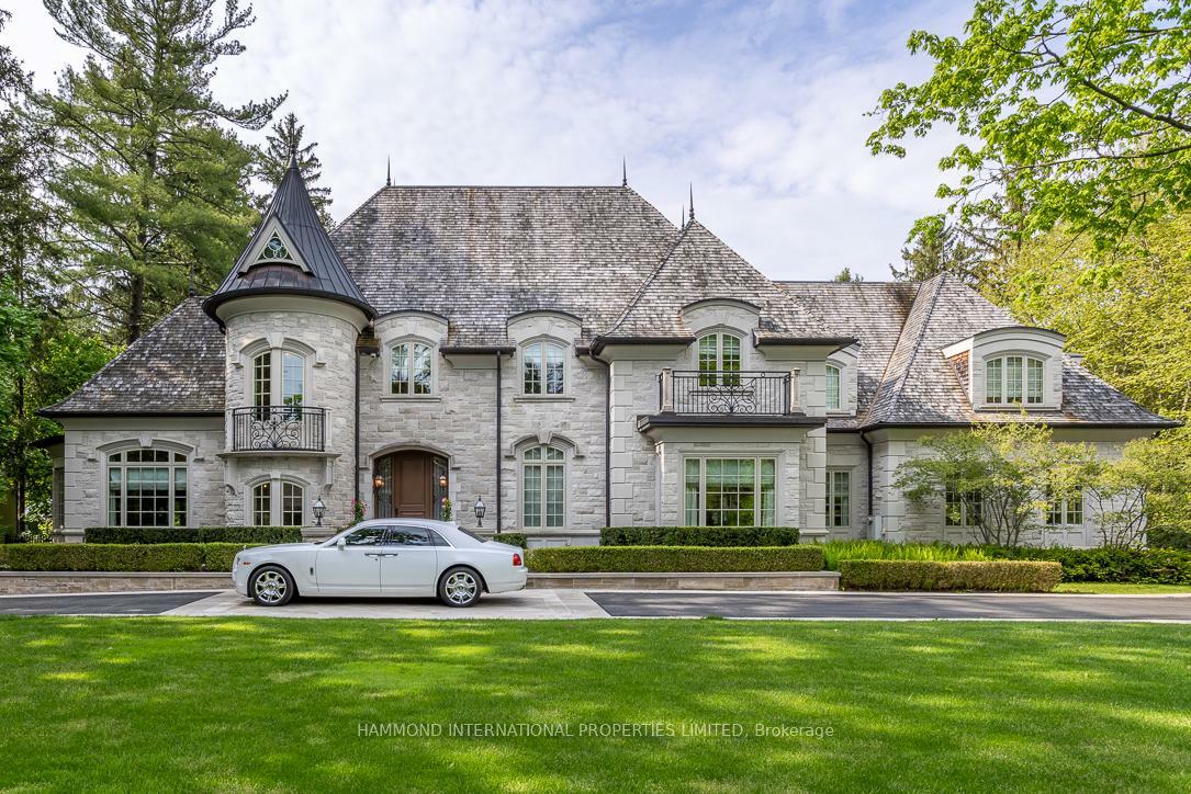 Property Photo: 100 Kennedy Street W ON L4G 2L7
