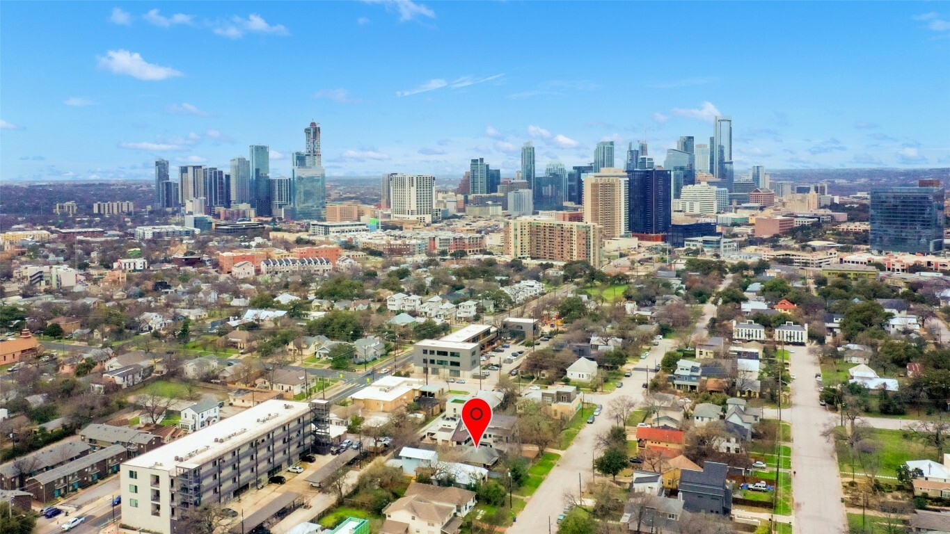 Property Photo: 1309 E 13th Street TX 78702