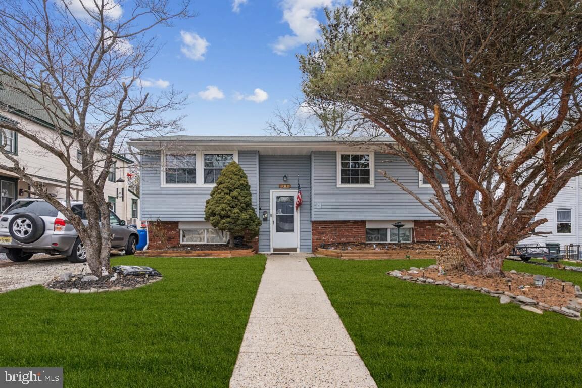 Property Photo:  33 Washington Avenue  NJ 08094 