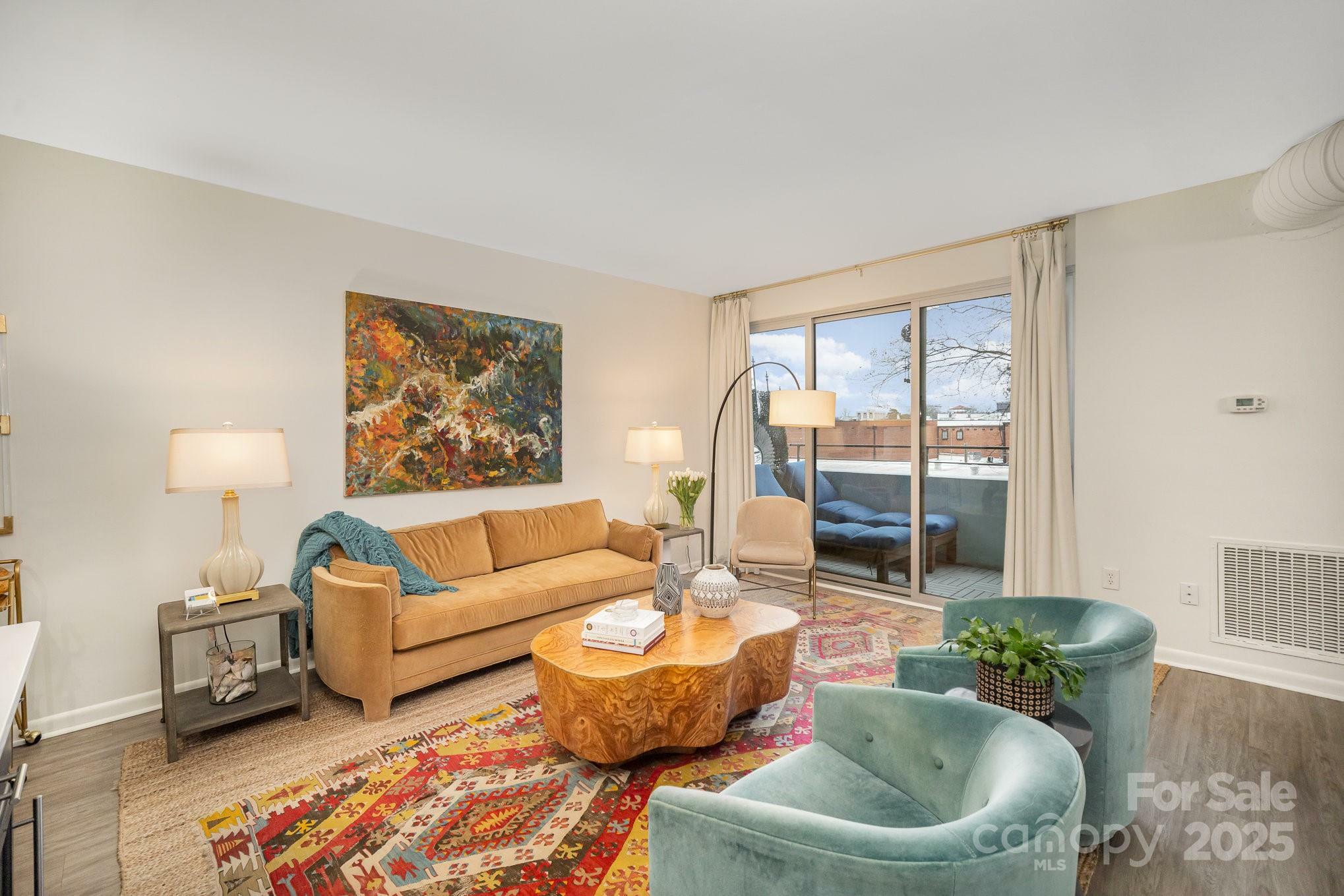 Property Photo: 1300 Reece Road 200 NC 28209