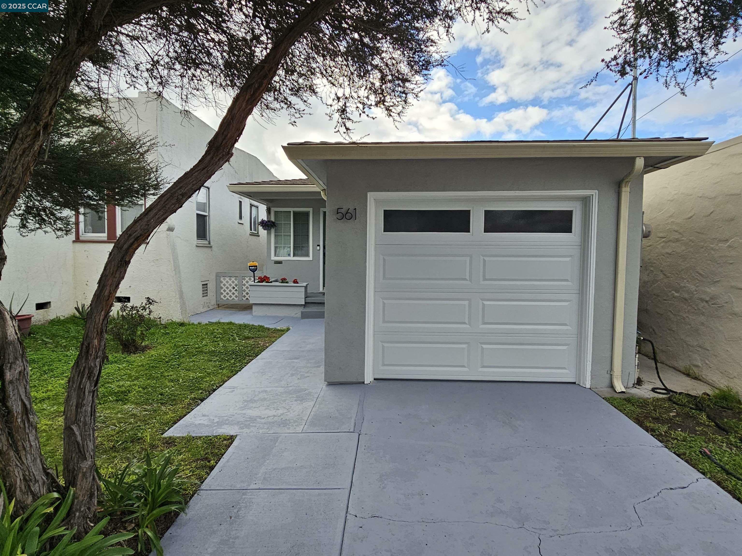 Property Photo: 561 Civic Center St CA 94804