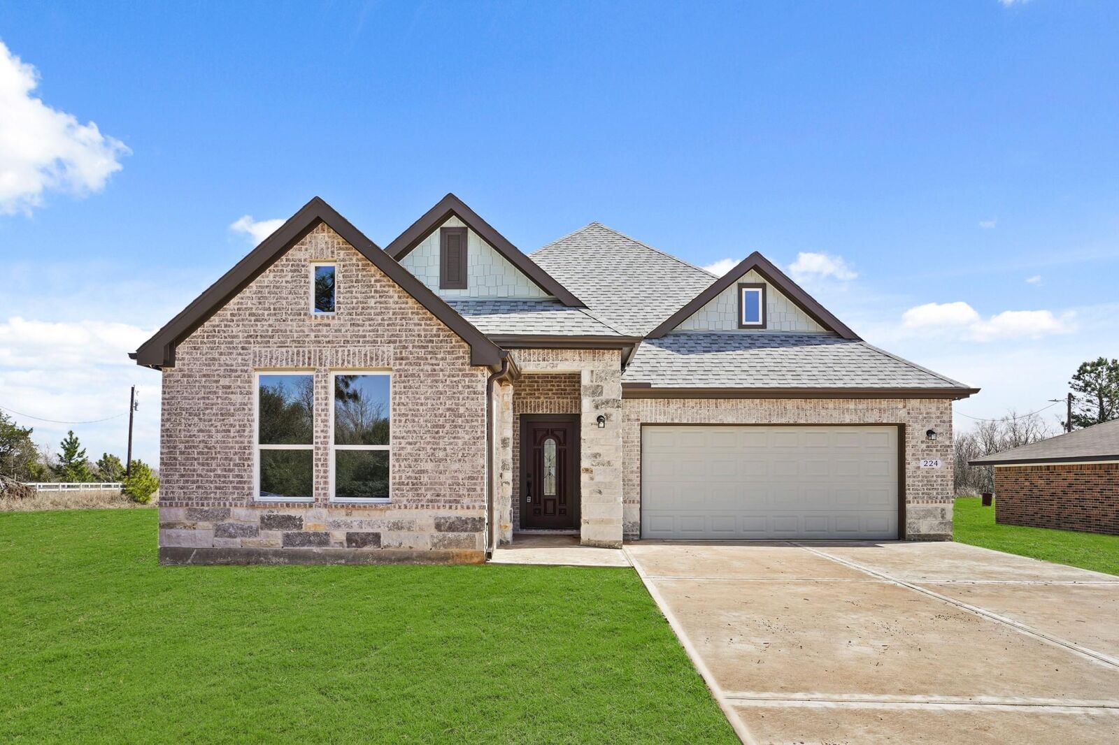 Property Photo:  224 Alleda  TX 77484 
