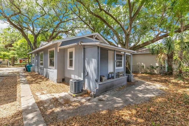Property Photo: 1029 Colyer Street FL 32805