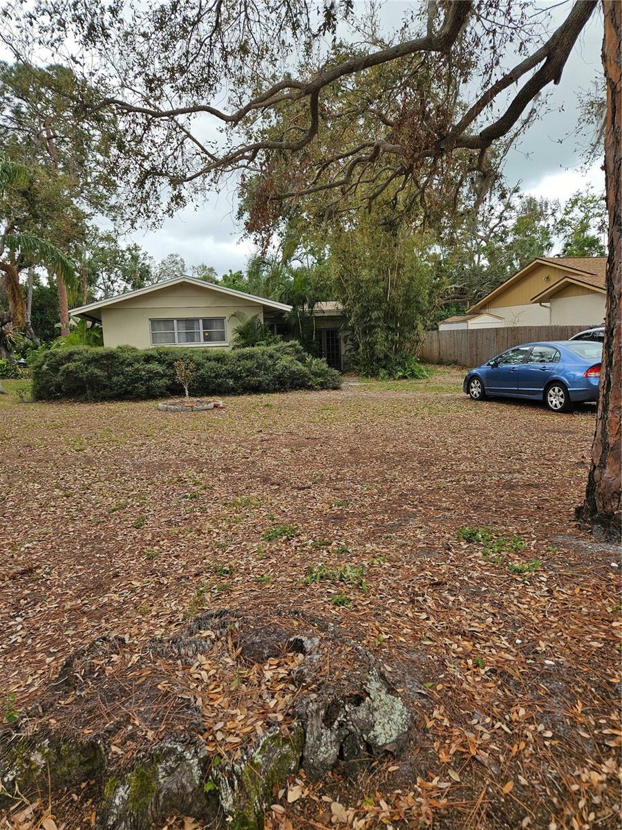 Property Photo:  780 Indian Beach Circle  FL 34234 