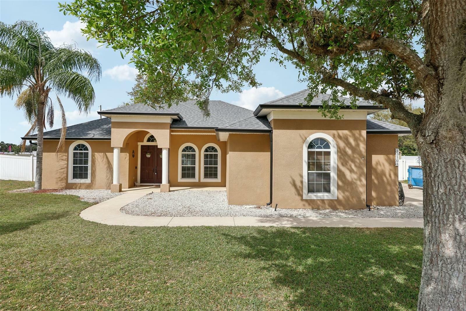 13101 Biscayne Drive  Grand Island FL 32735 photo