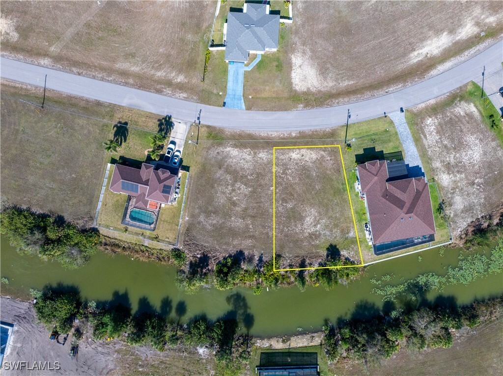 Property Photo:  2028 NE 34th Lane  FL 33909 