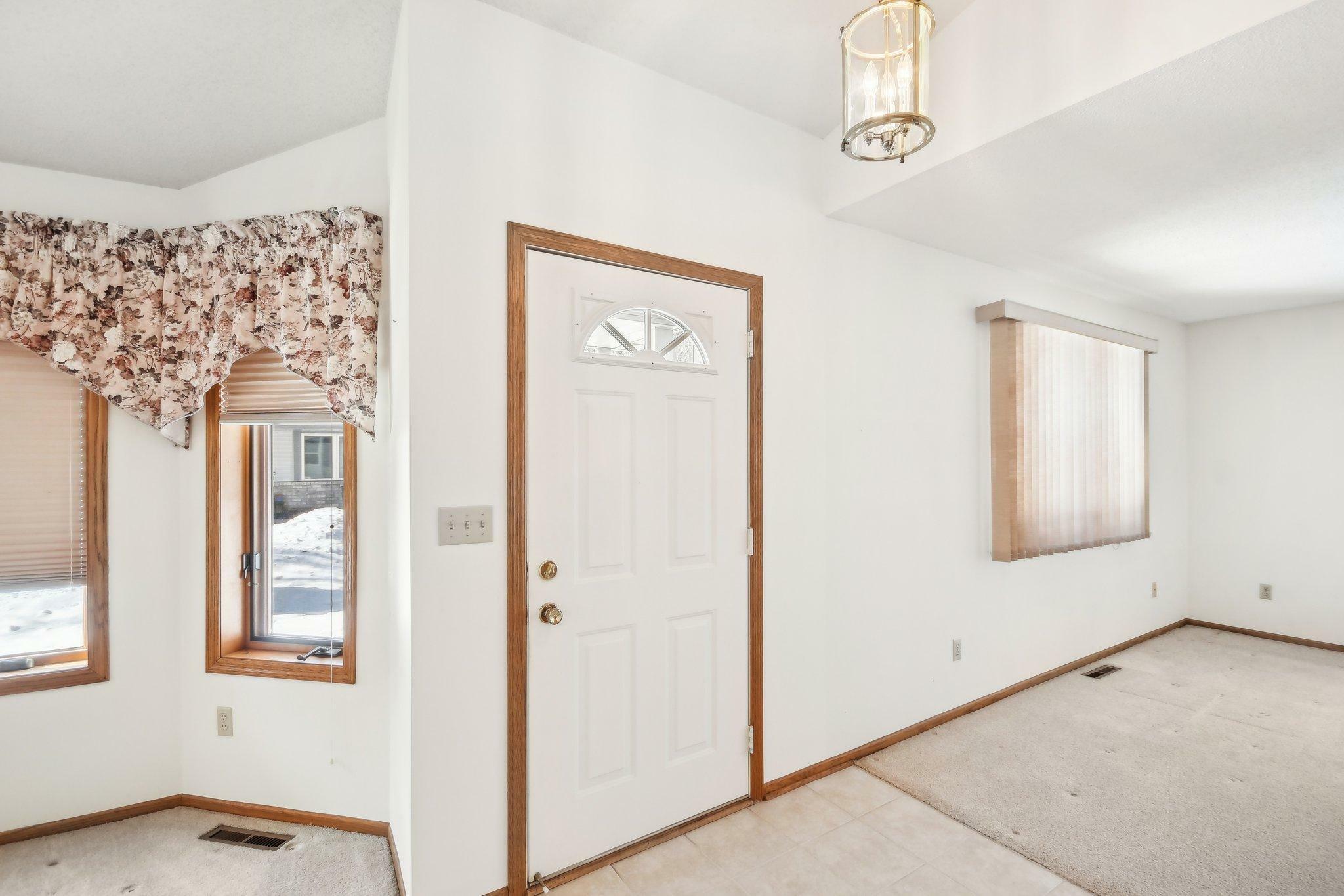 Property Photo:  2513 Sumac Ridge  MN 55110 