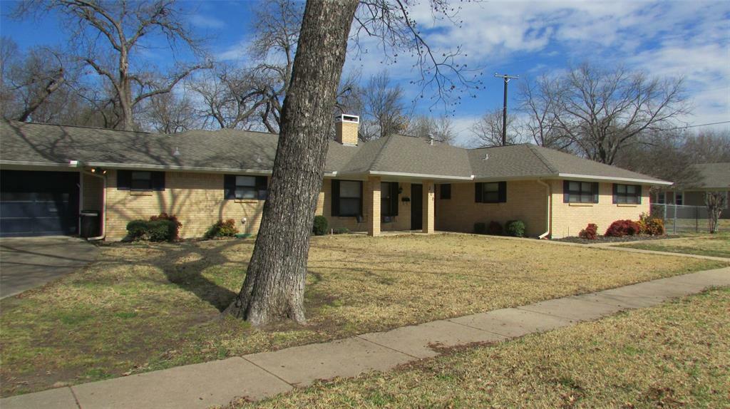 Property Photo:  300 W Denton W  TX 75119 