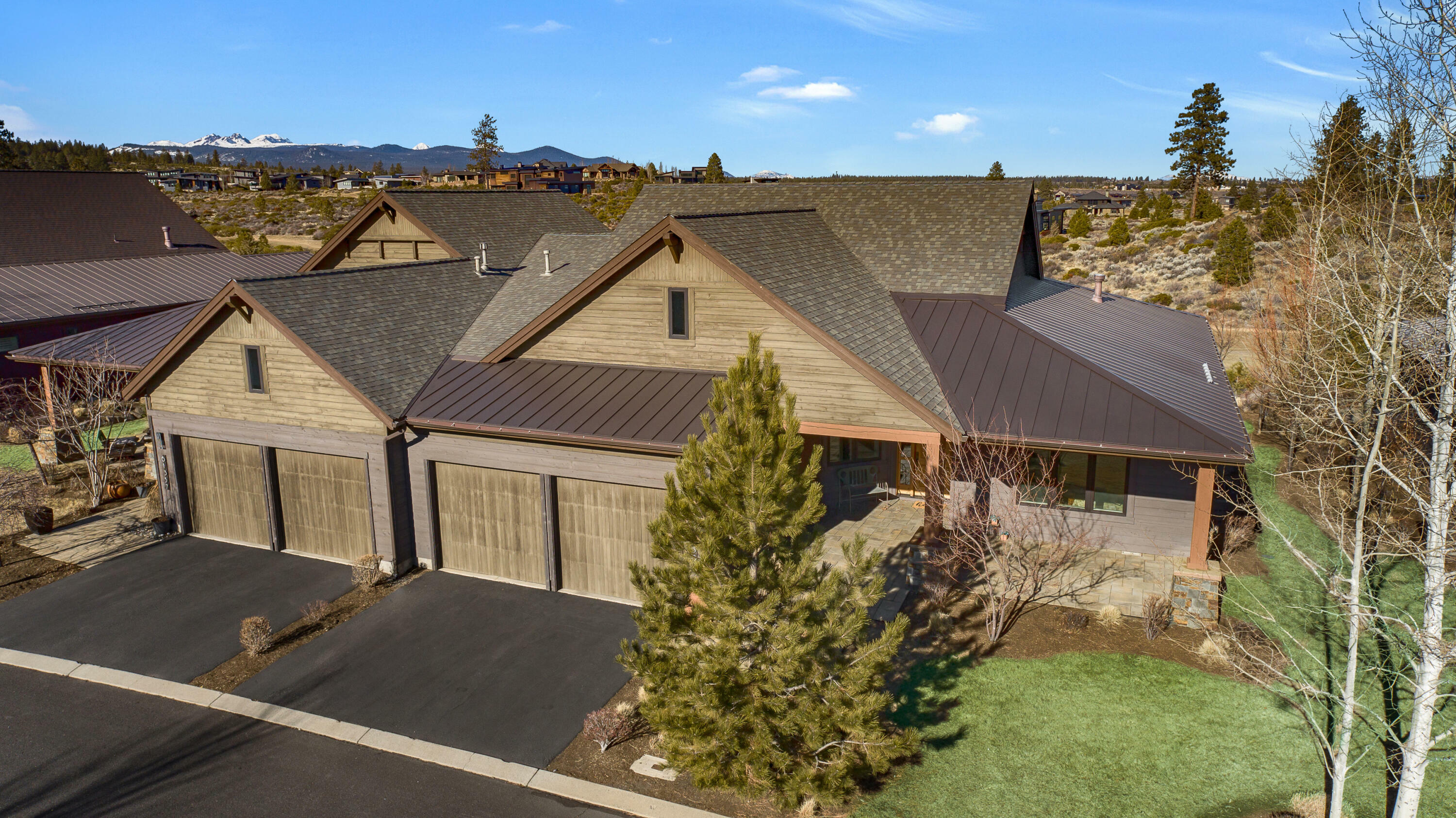 Property Photo: 61359 Triple Knot Road OR 97702