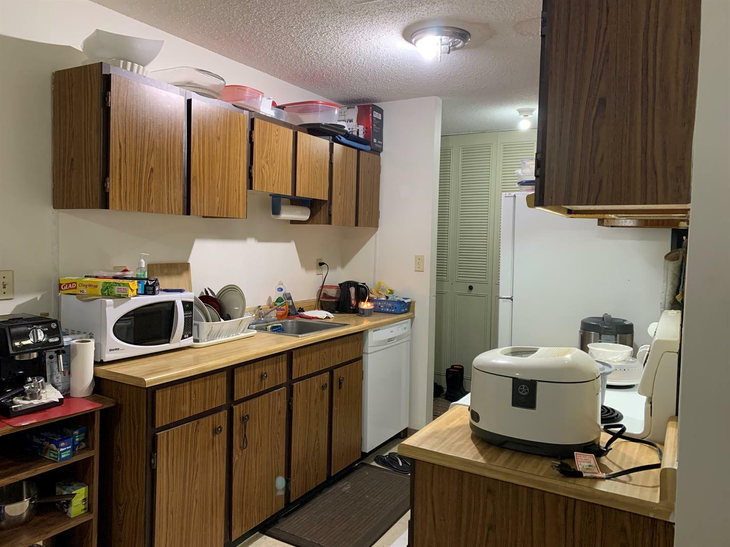 Photo de la propriété: 5317 5 Avenue 211 AB T7E 1P7