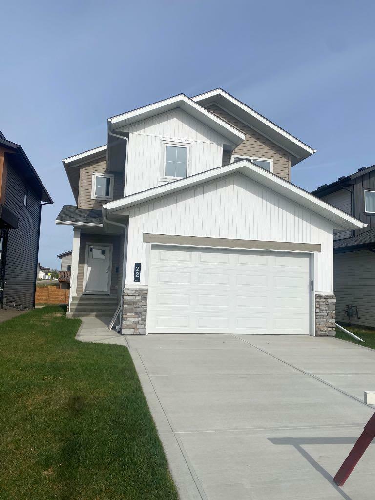 22 Palmer Circle  Blackfalds AB T4M 0N7 photo