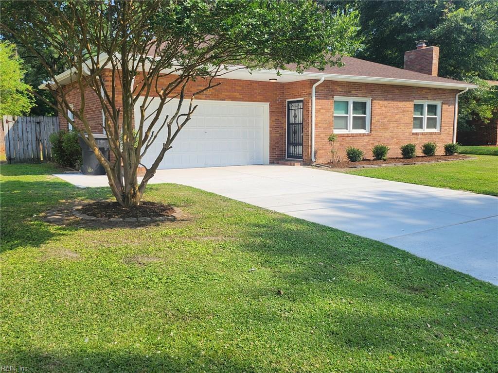 Property Photo: 14 Kennedy Dr VA 23702