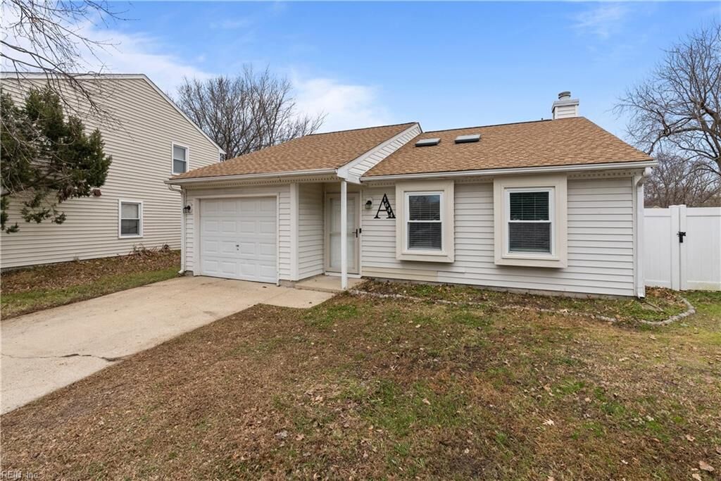Property Photo: 1644 Rodeo Dr VA 23464