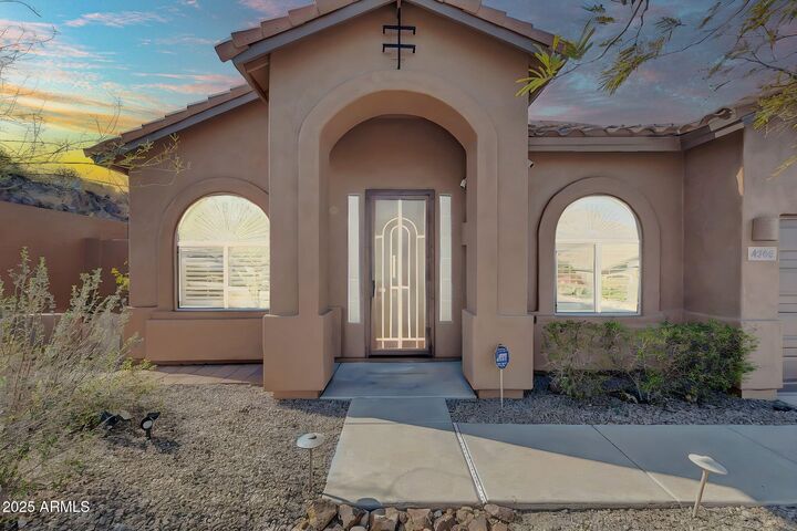 Property Photo:  4365 S Columbine Way  AZ 85118 