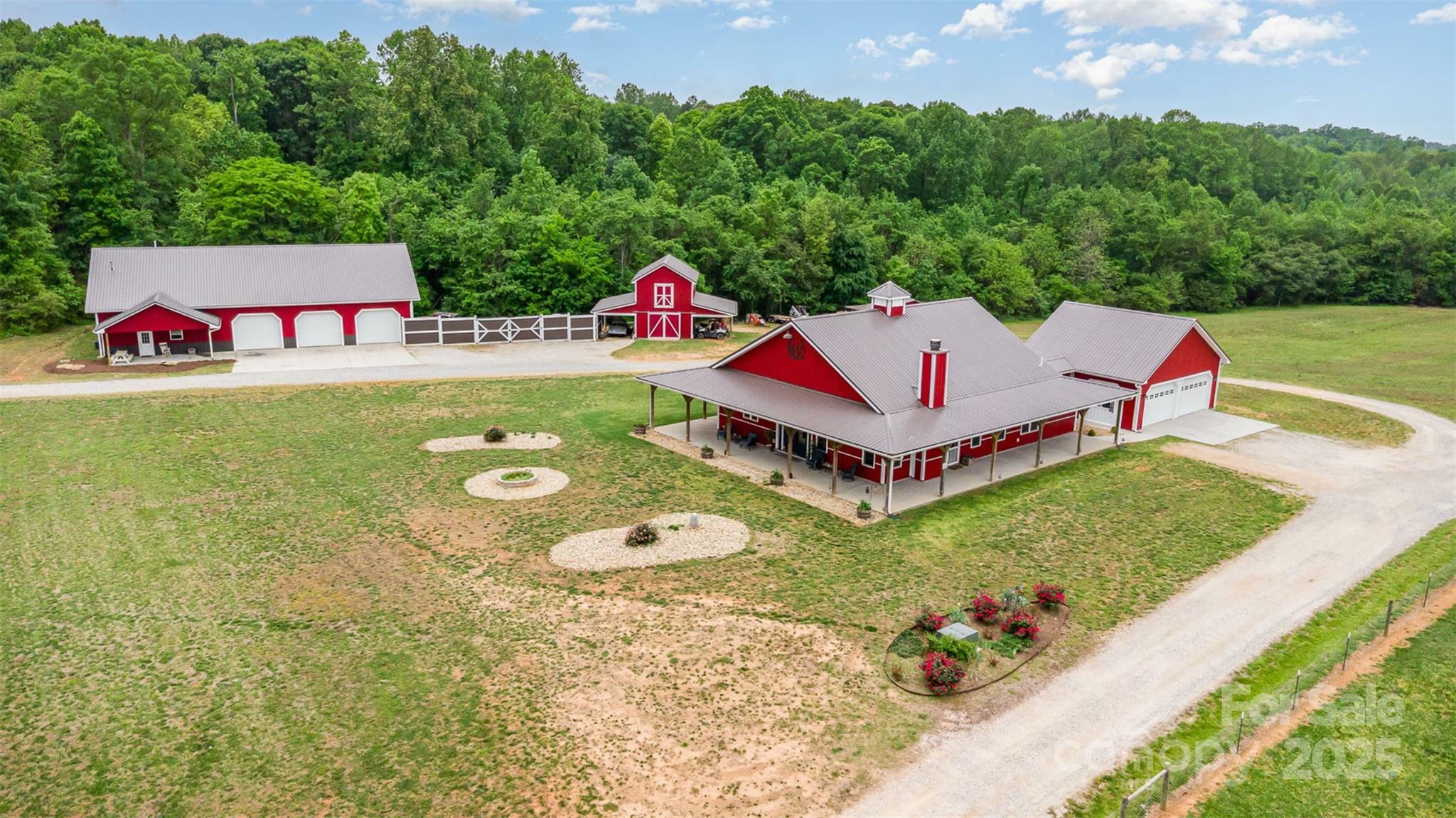 Property Photo:  223 Scottish Drive  NC 28115 