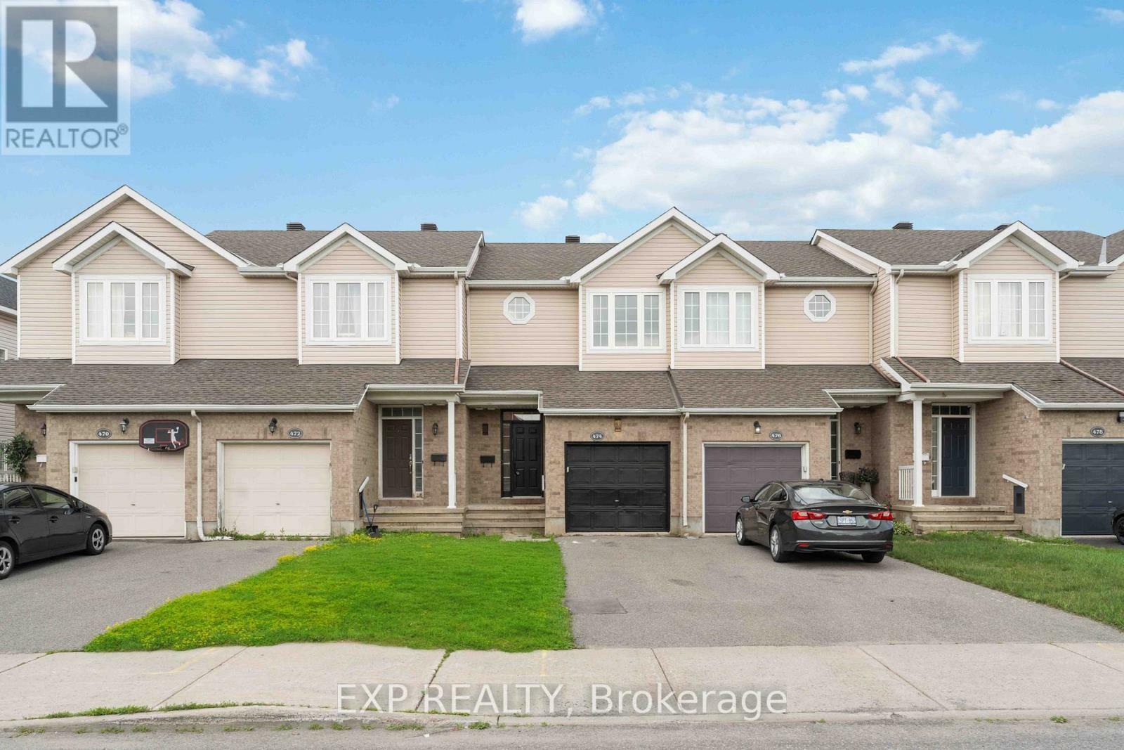 Property Photo:  474 Claridge Drive  ON K2J 5H6 