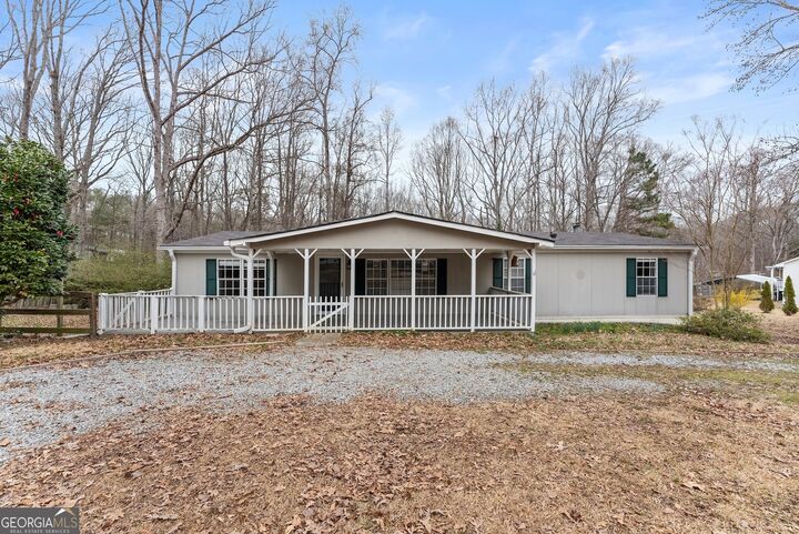 6800 Capitola Farm Road  Flowery Branch GA 30542 photo