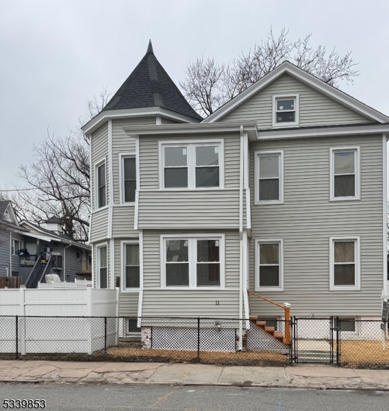 9 John St  Paterson City NJ 07522 photo
