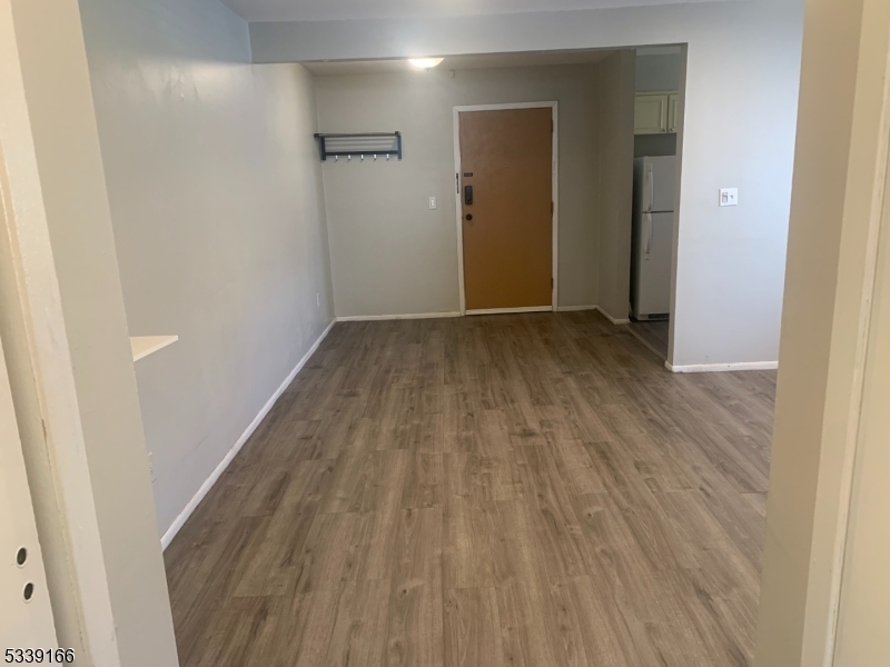 Property Photo: 401 US Highway 22 G NJ 07060