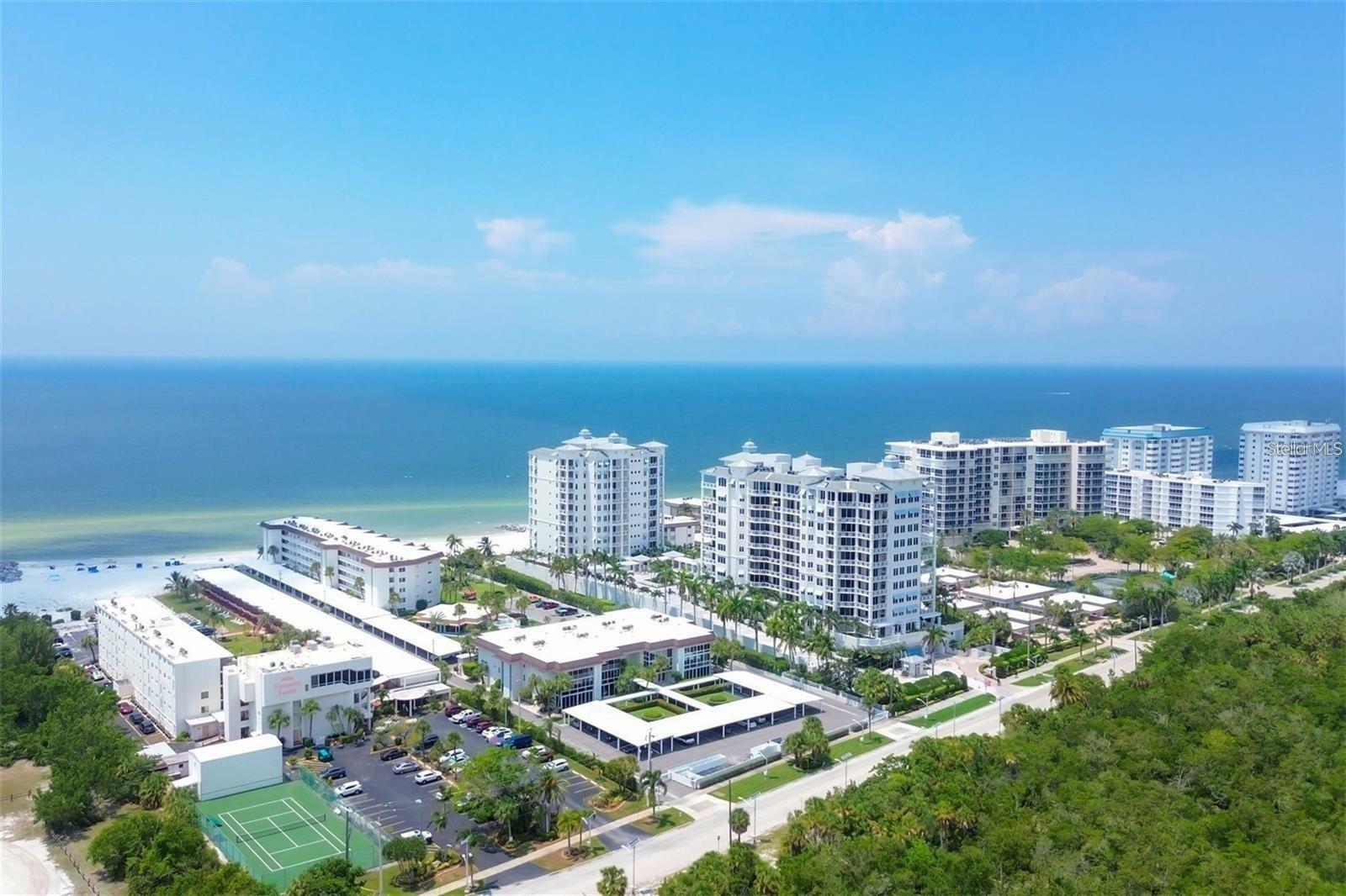 Property Photo: 2100 Benjamin Franklin Drive 204 FL 34236