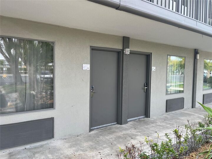 7150 N Tamiami Trail S512  Sarasota FL 34243 photo