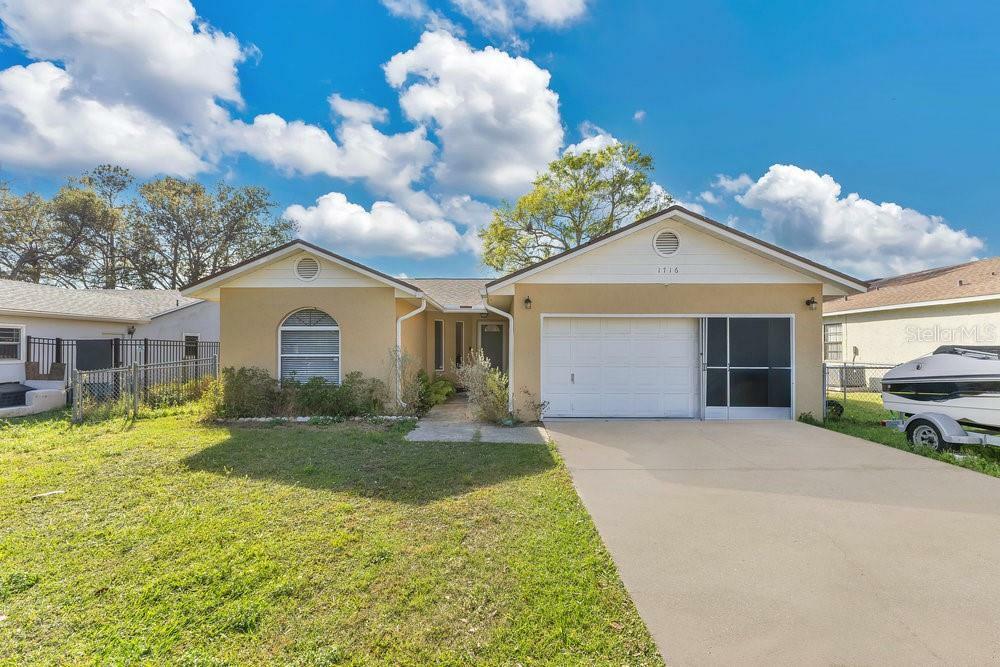 Property Photo:  1716 Terry Circle NE  FL 33881 