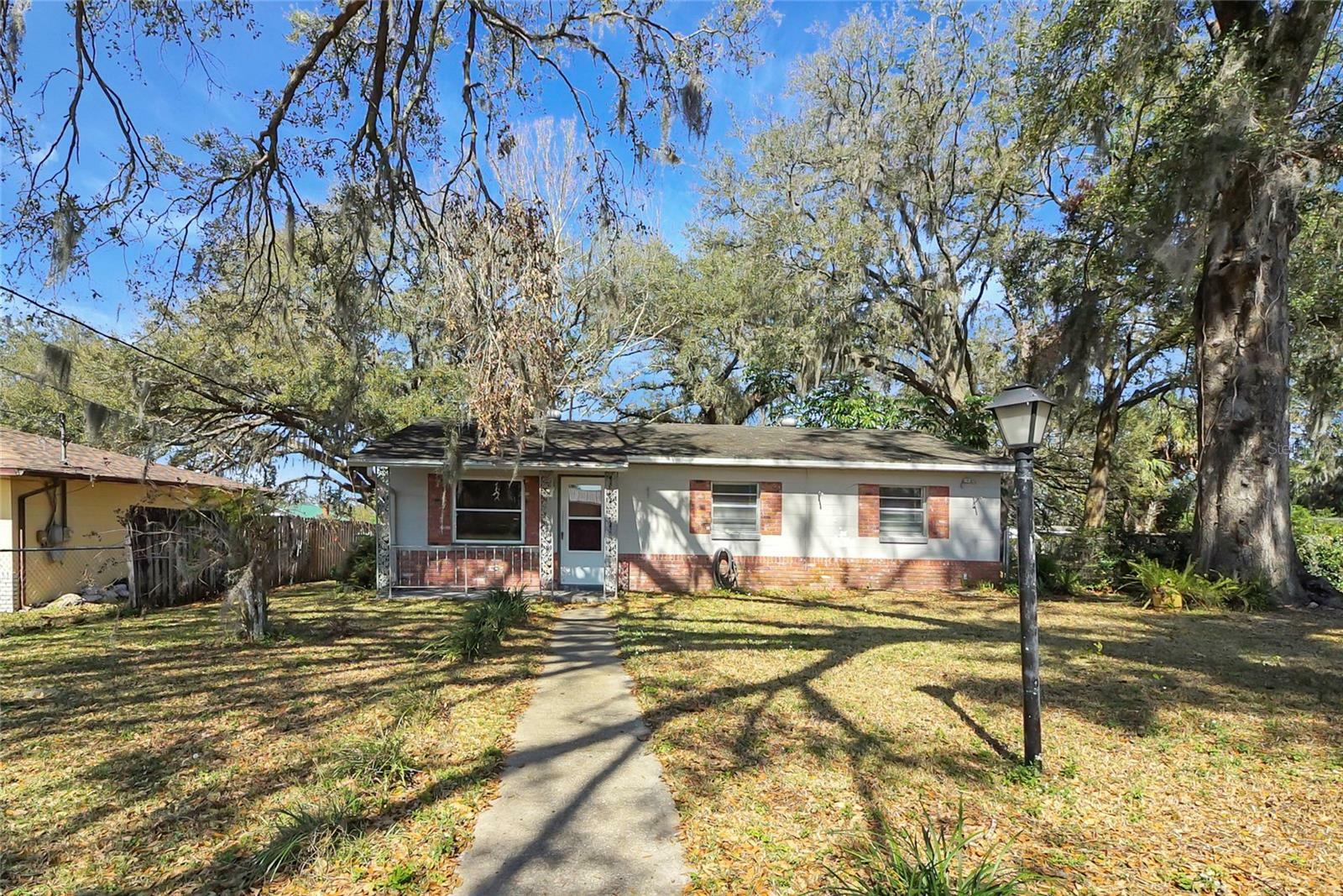 Property Photo: 6213 Highland Avenue FL 34748