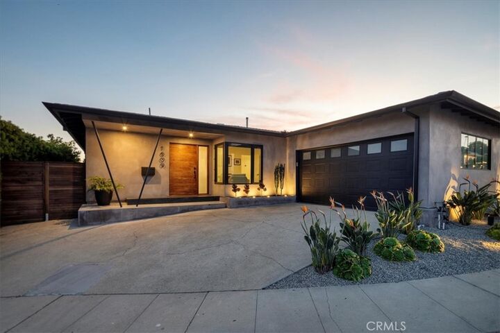 Property Photo:  1609 W 22nd Street  CA 90732 
