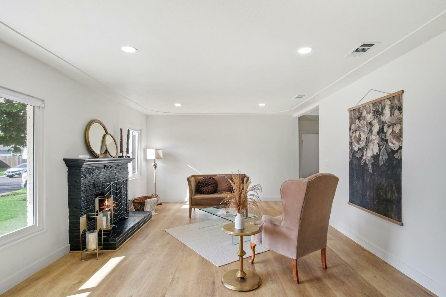 Property Photo:  2351 W Euclid Avenue  CA 95204 