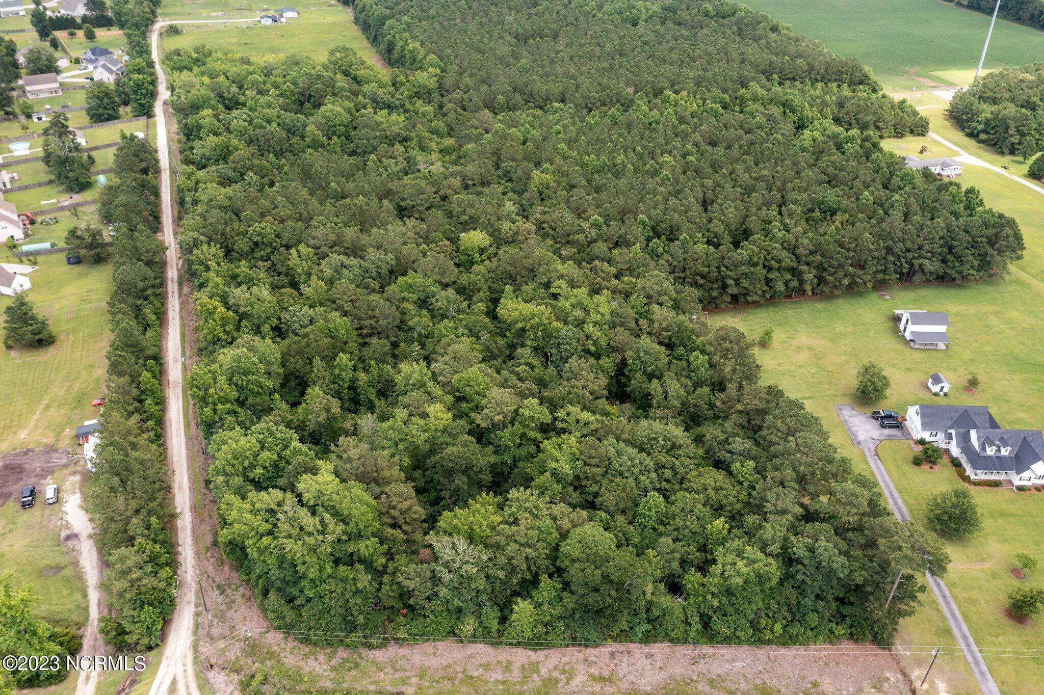 Property Photo: 218 Thomas Loop Road NC 28540