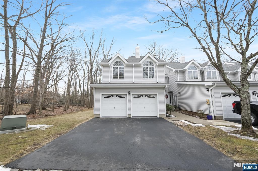 Property Photo: 17 Foxwood Square NJ 07675