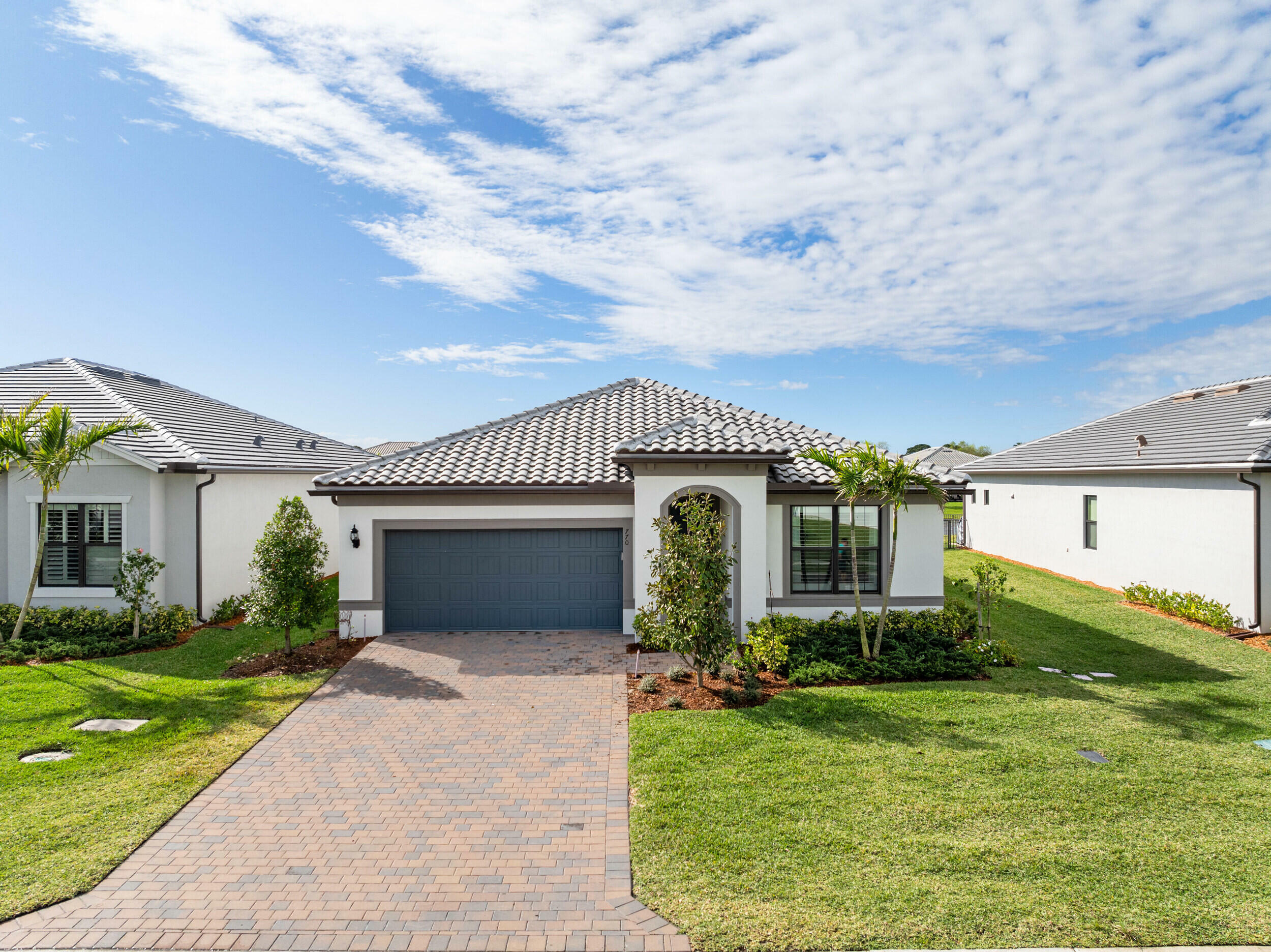 Property Photo: 770 SE Courances Drive FL 34984
