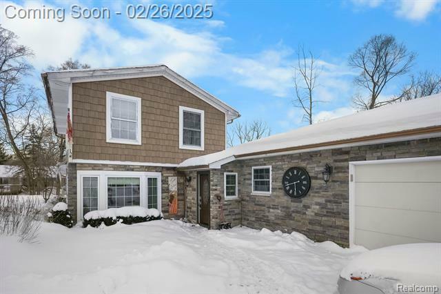 Property Photo: 2060 Dunwoodie Street MI 48462