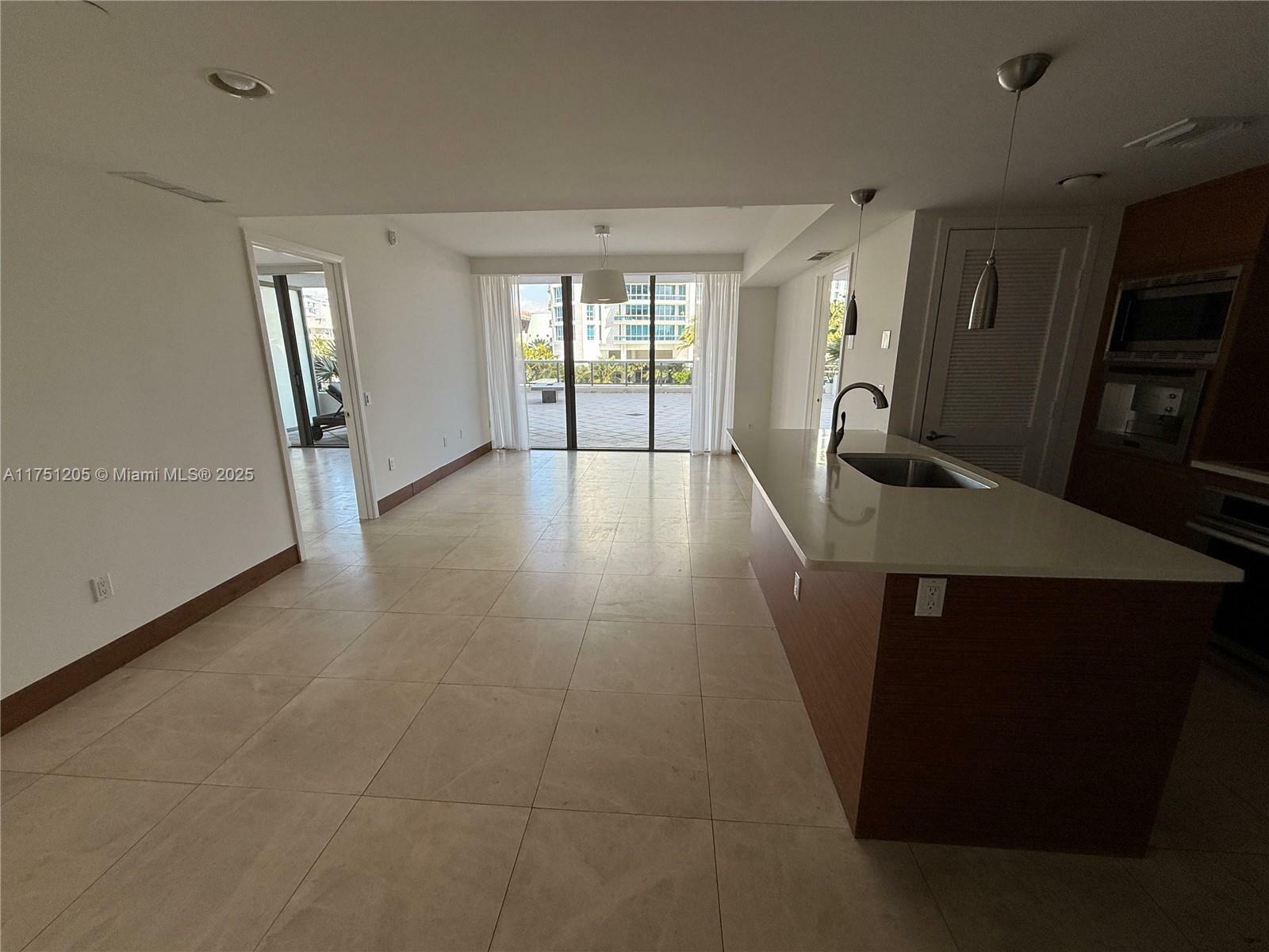 Property Photo:  5875 Collins Ave 505  FL 33140 