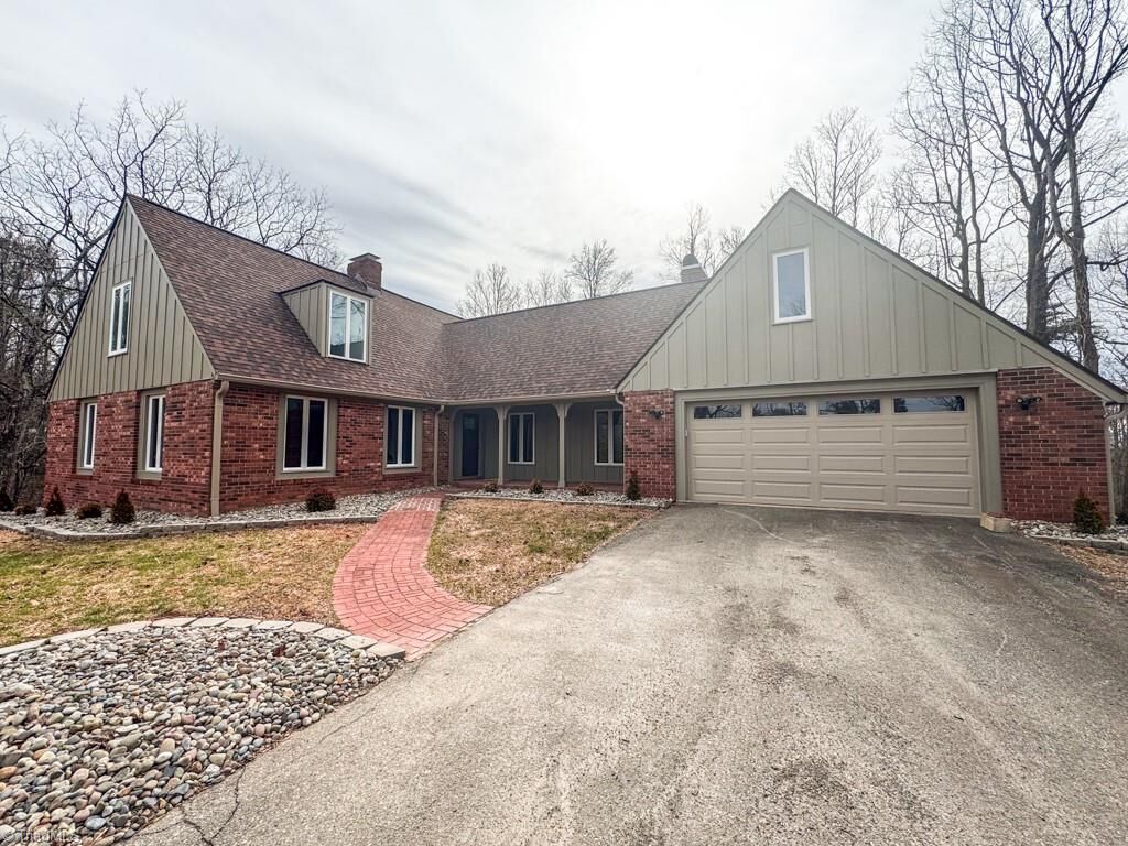 Property Photo:  6026 Brushy Mountain Road  NC 28659 