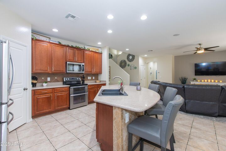 Property Photo: 21600 N 106th Lane AZ 85382