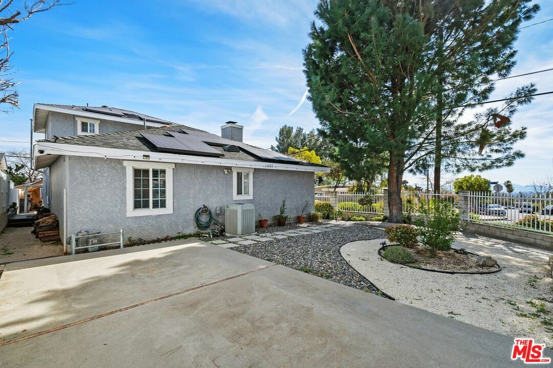 Property Photo:  13280   Raven St  CA 91342 