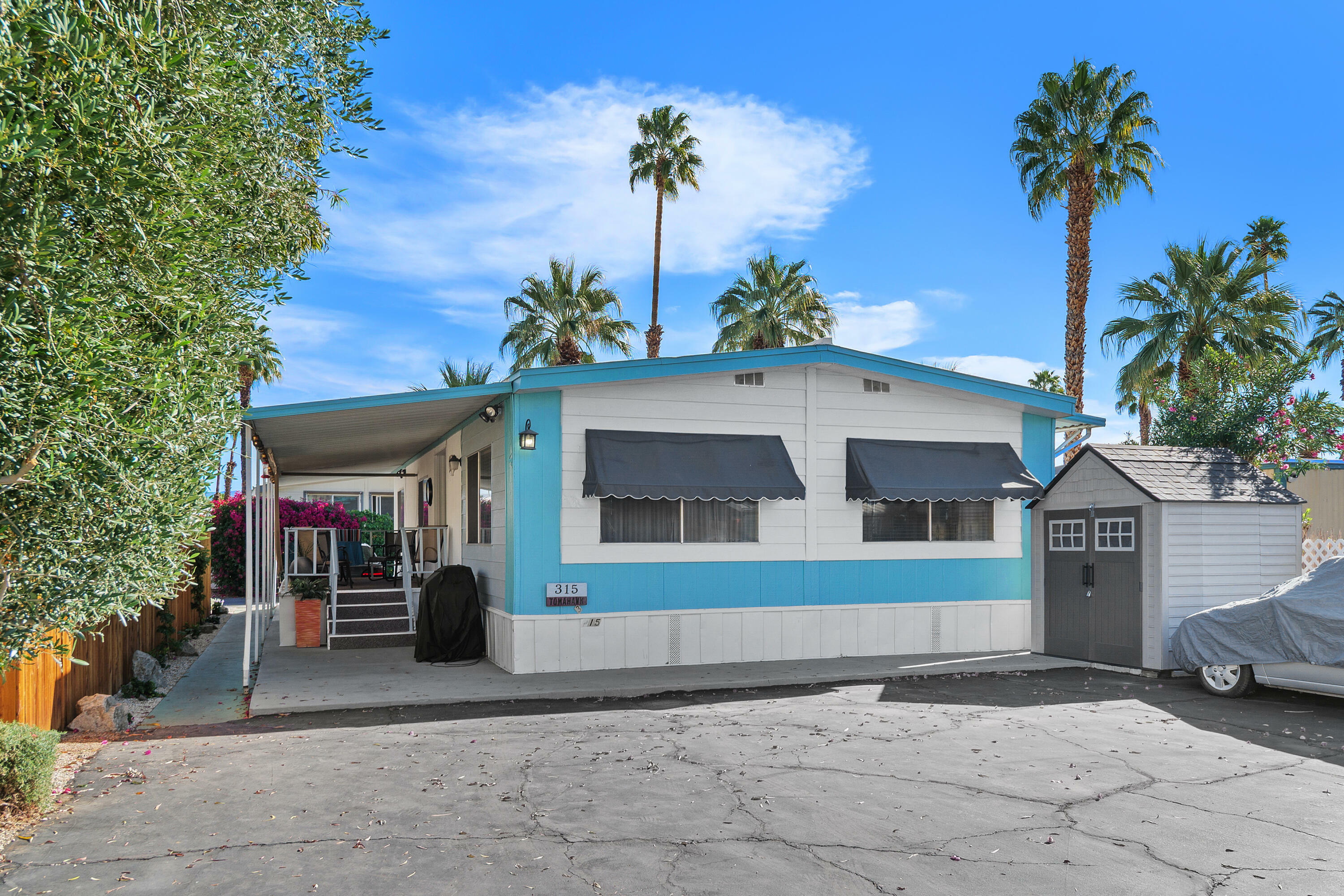 Property Photo: 315 Tomahawk Street CA 92264