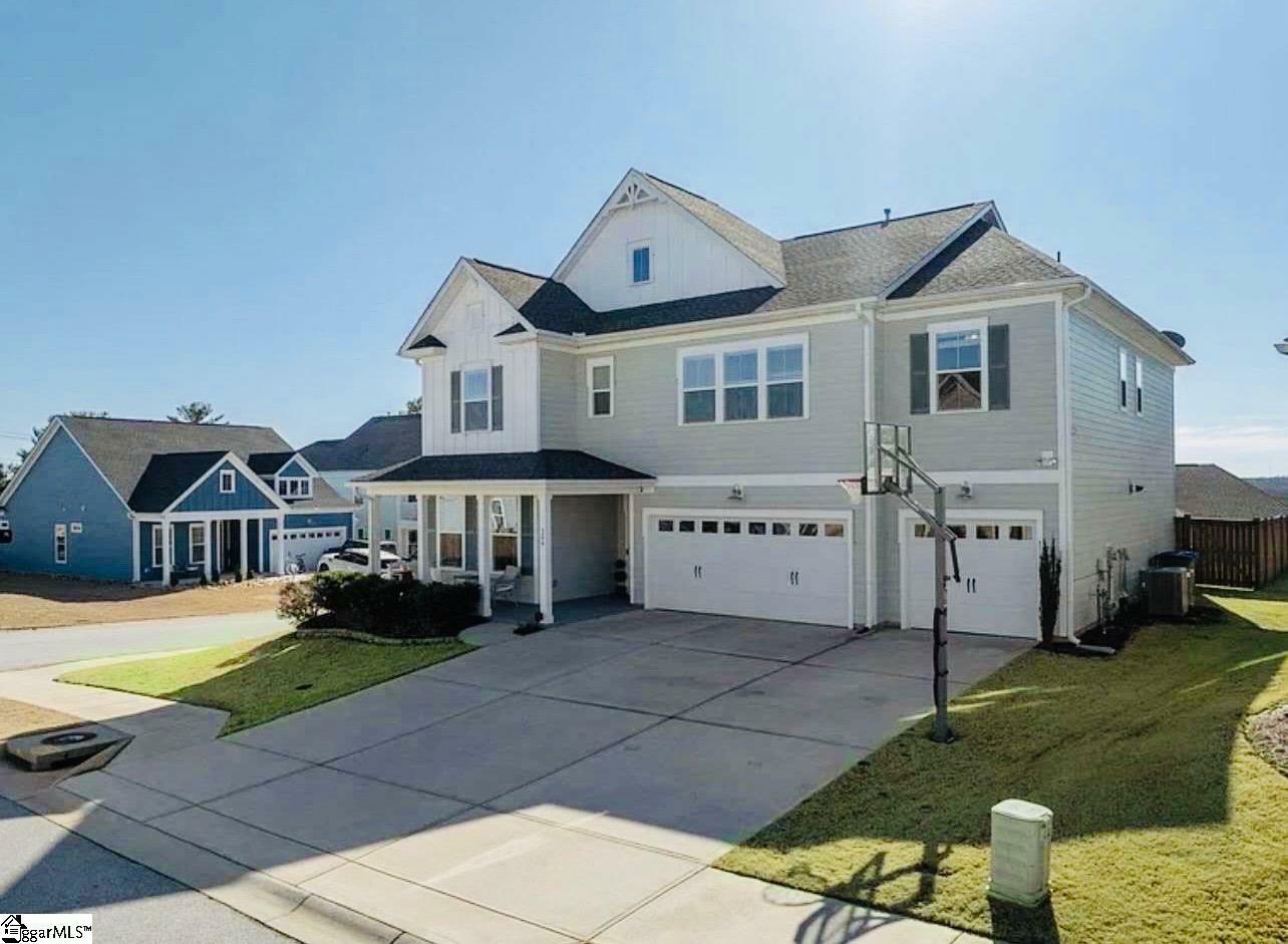Property Photo: 304 Durness Drive SC 29681