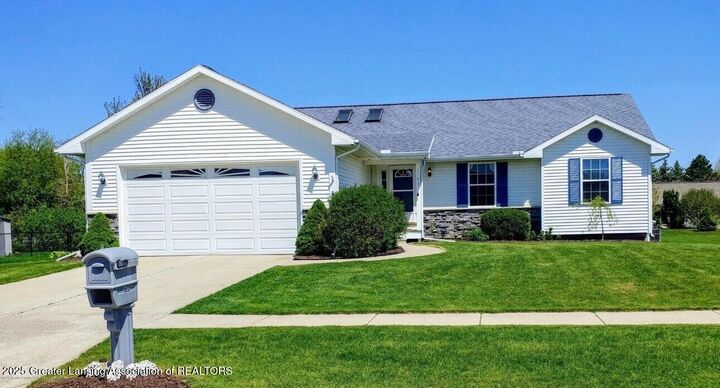 5794 Macmillan Way  Lansing MI 48911 photo